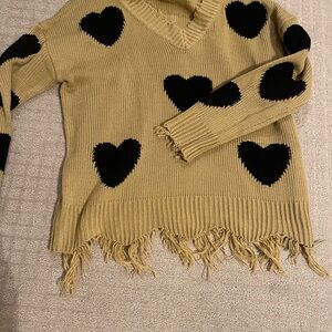 Heart Pattern Ripped V neck Sweater